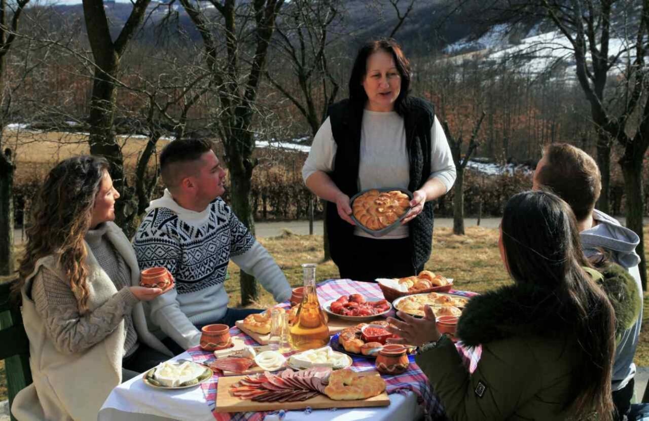 Seoski Turizam Melovic Rozanstvo 外观 照片