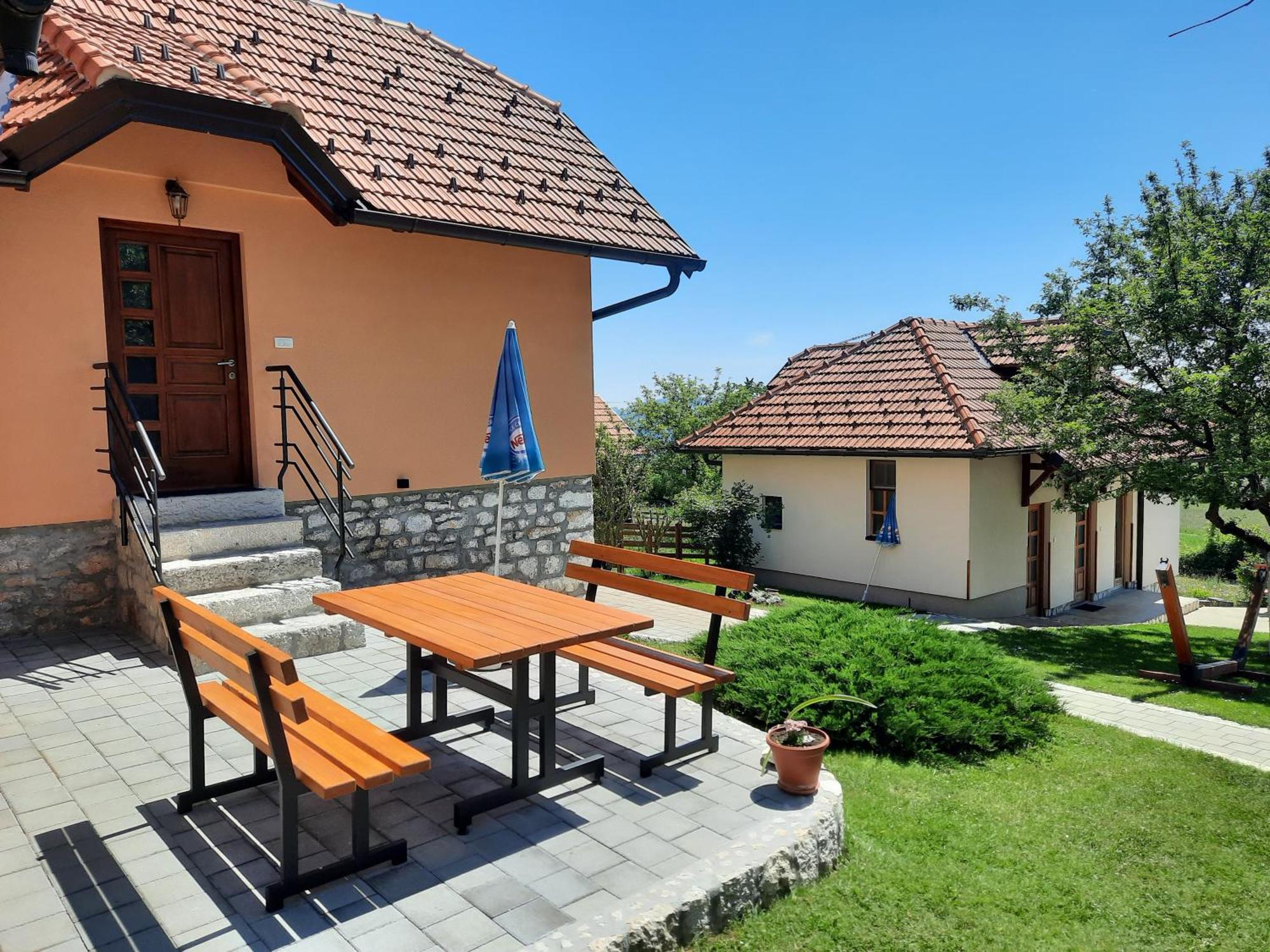 Seoski Turizam Melovic Rozanstvo 外观 照片