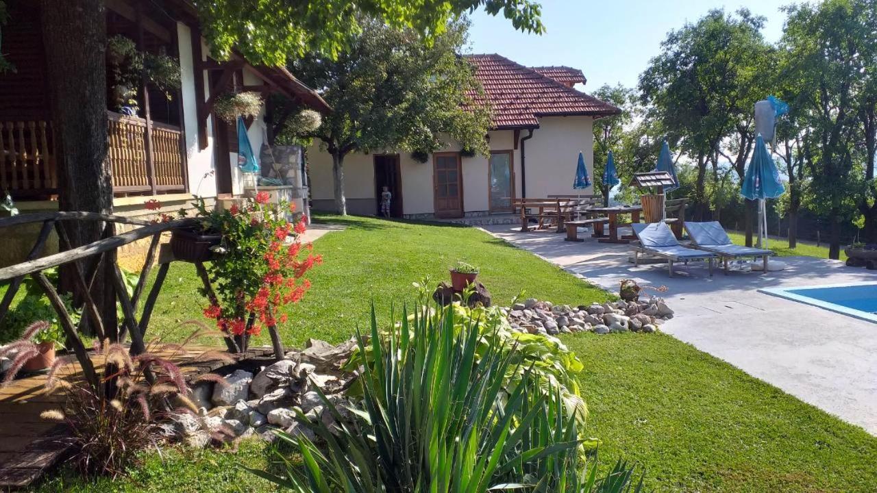 Seoski Turizam Melovic Rozanstvo 外观 照片